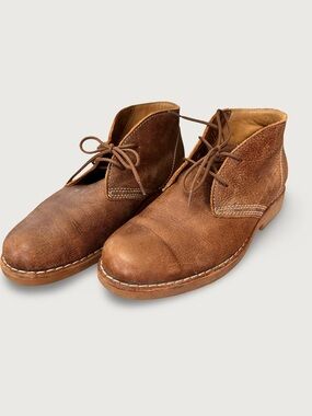 ROOTS | Woman’s Brown Leather Chukka Boots - Classic Lace-Up